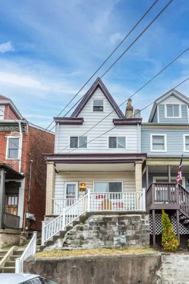 Main picture of 2120 Salisbury St