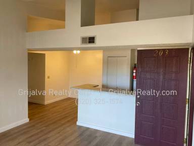 Main picture of 2160 N Pantano Rd
