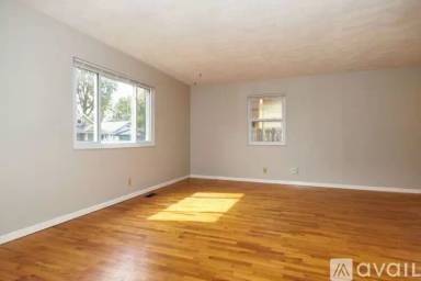 Main picture of 5224 E North St