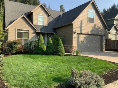 Main picture of 737 S 48th St