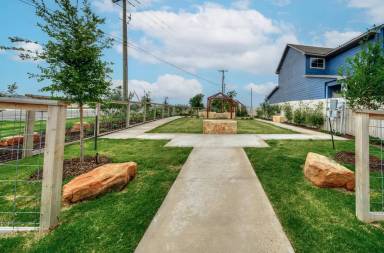 Main picture of 8444 Adelaide Dr