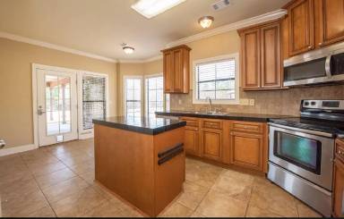 Main picture of 2670 Canal Ct