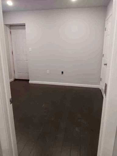 Main picture of 5600 Nelson St