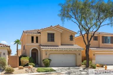 Main picture of 708 Blue Barrel St