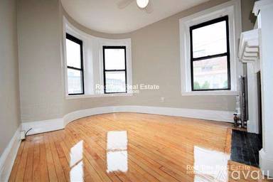 Main picture of 96 Linden St