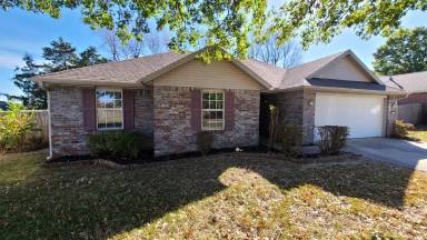 Main picture of 619 Highland St