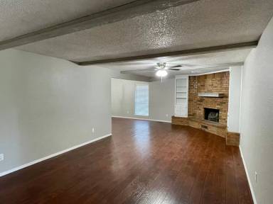 Main picture of 6712 NW 18th Cir