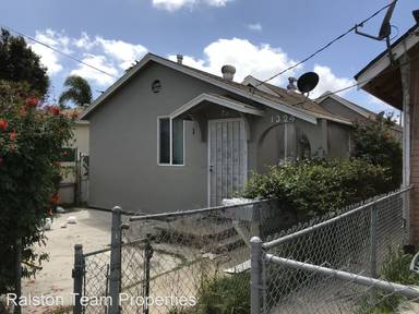 Main picture of 1324 Hoover Ave