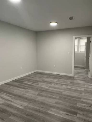 Main picture of 131 S Harrison St