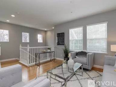 Main picture of 581 Monterey Ter