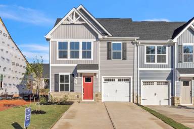 Main picture of 444 Leasowe Ln