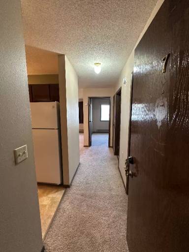 Main picture of 550 8th St W