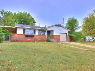 Main picture of 608 Holoway Dr