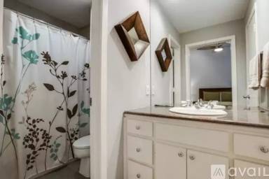 Main picture of 4242 Travis St