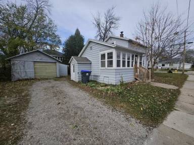 Main picture of 400 Sherry St