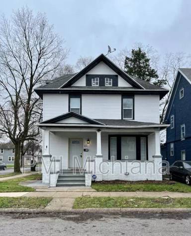Main picture of 924 Sherman Ave