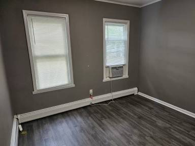 Main picture of 31 Parker Ave