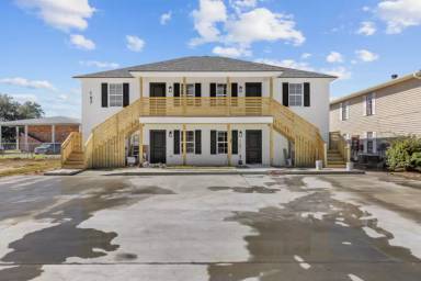 Main picture of 107 Township Ln