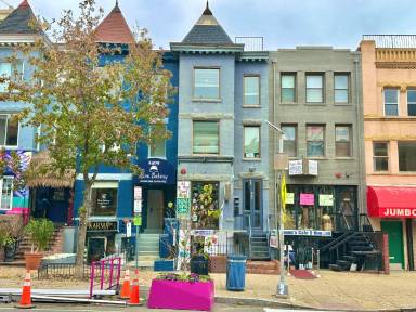 Main picture of 2407 18th St NW