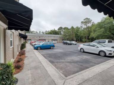Main picture of 1010 N Toombs St