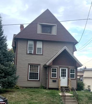 Main picture of 370 Winona St