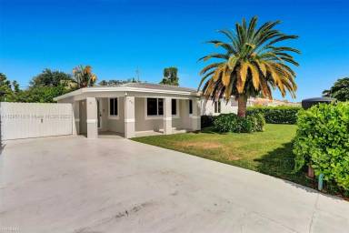 Main picture of 7445 SW 31st St