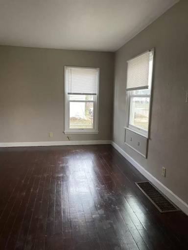 Main picture of 2936 Dalewood Ave SE