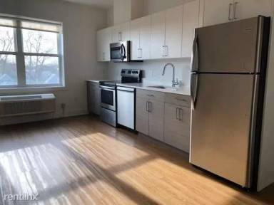 Main picture of 429 Bergen Ave