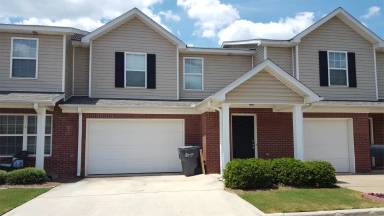 Main picture of 182 Tara Commons Dr