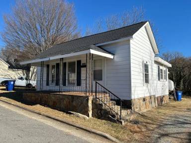 Main picture of 2227 Sunshine Ave