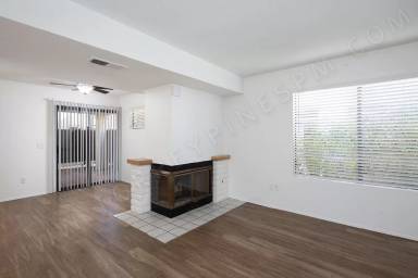 Main picture of 1038 Hornblend St