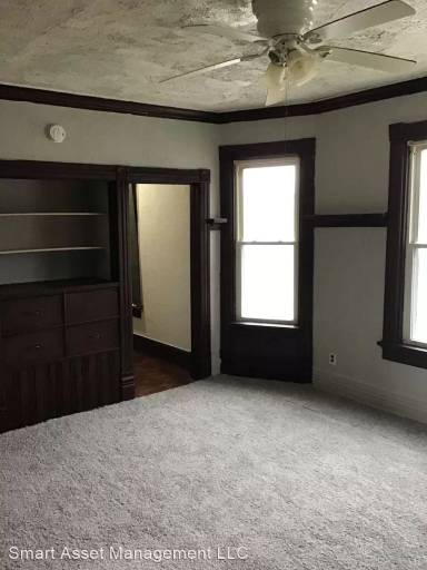 Main picture of 2025 W Center St