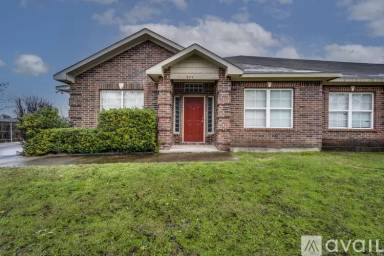 Main picture of 824 Terrace Dr