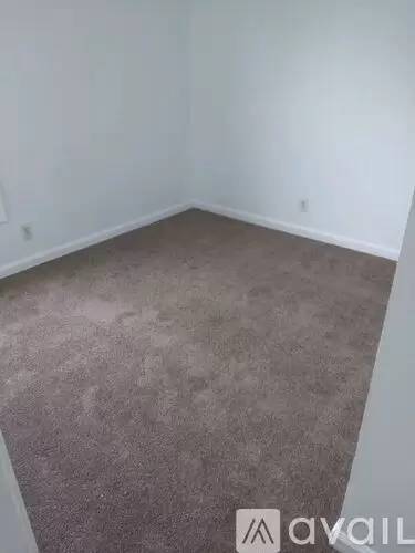 Main picture of 8403 Glenmore Dr