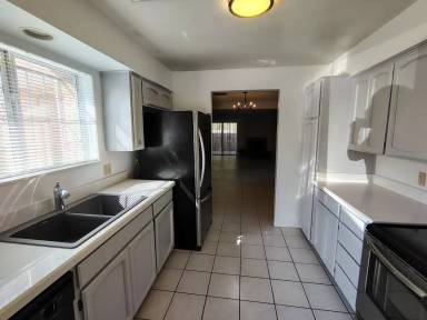 Main picture of 2719 N Magnolia Ave