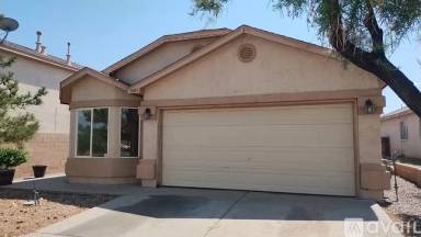 Main picture of 1405 Calle de Amole SW
