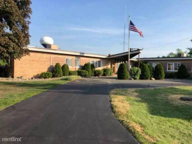 Main picture of 420 North St