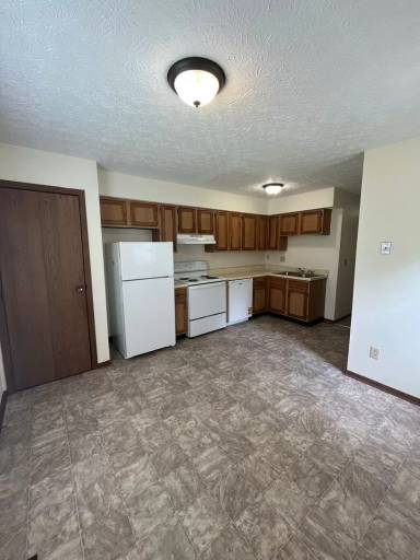 Main picture of 8795 Creve Coeur Ln