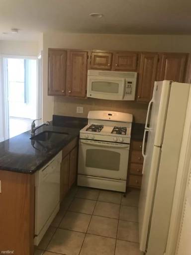 Main picture of 90 Westland Ave