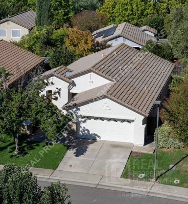 Main picture of 346 Leckenby Way