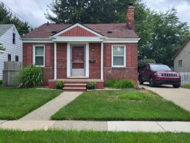 Main picture of 15131 Crescentwood Ave