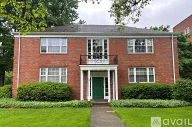 Main picture of 3255 Warrensville Center Rd
