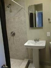 Main picture of 810 NW 67th Ave