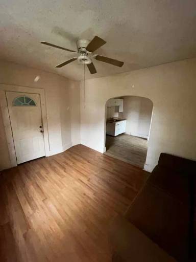 Main picture of 121 Dundaff St