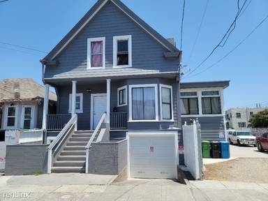 Main picture of 28 Liebig St