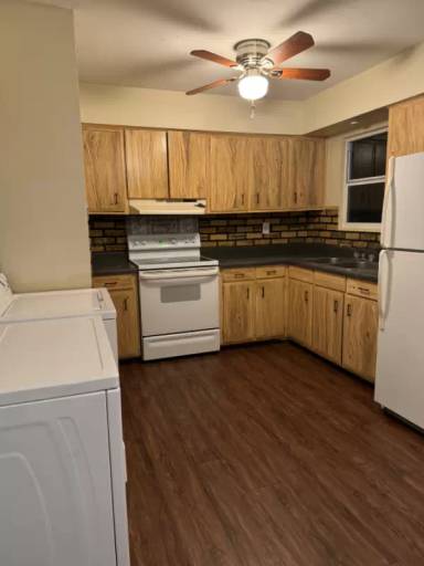 Main picture of 606 S Lotela Ave