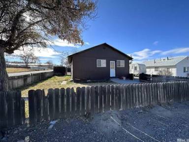 Main picture of 3130 Windy Way
