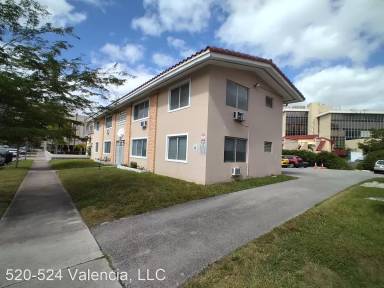 Main picture of 119 Antiquera Ave