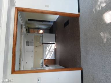 Main picture of 489 Main St