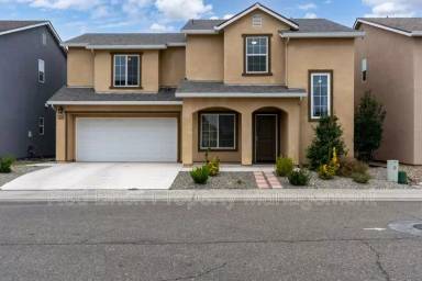 Main picture of 3665 Venice Ave